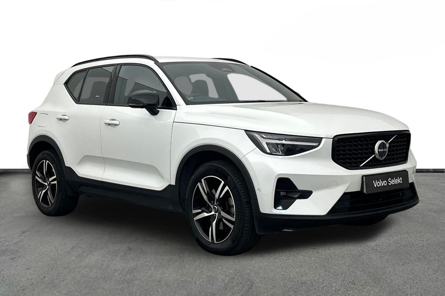 Main listing image - Volvo XC40