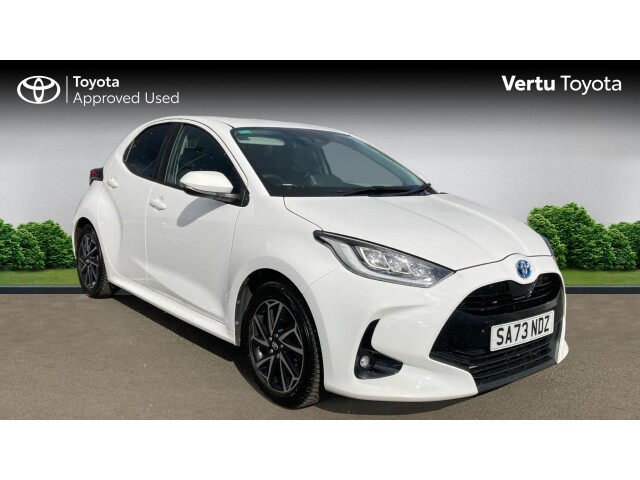Main listing image - Toyota Yaris