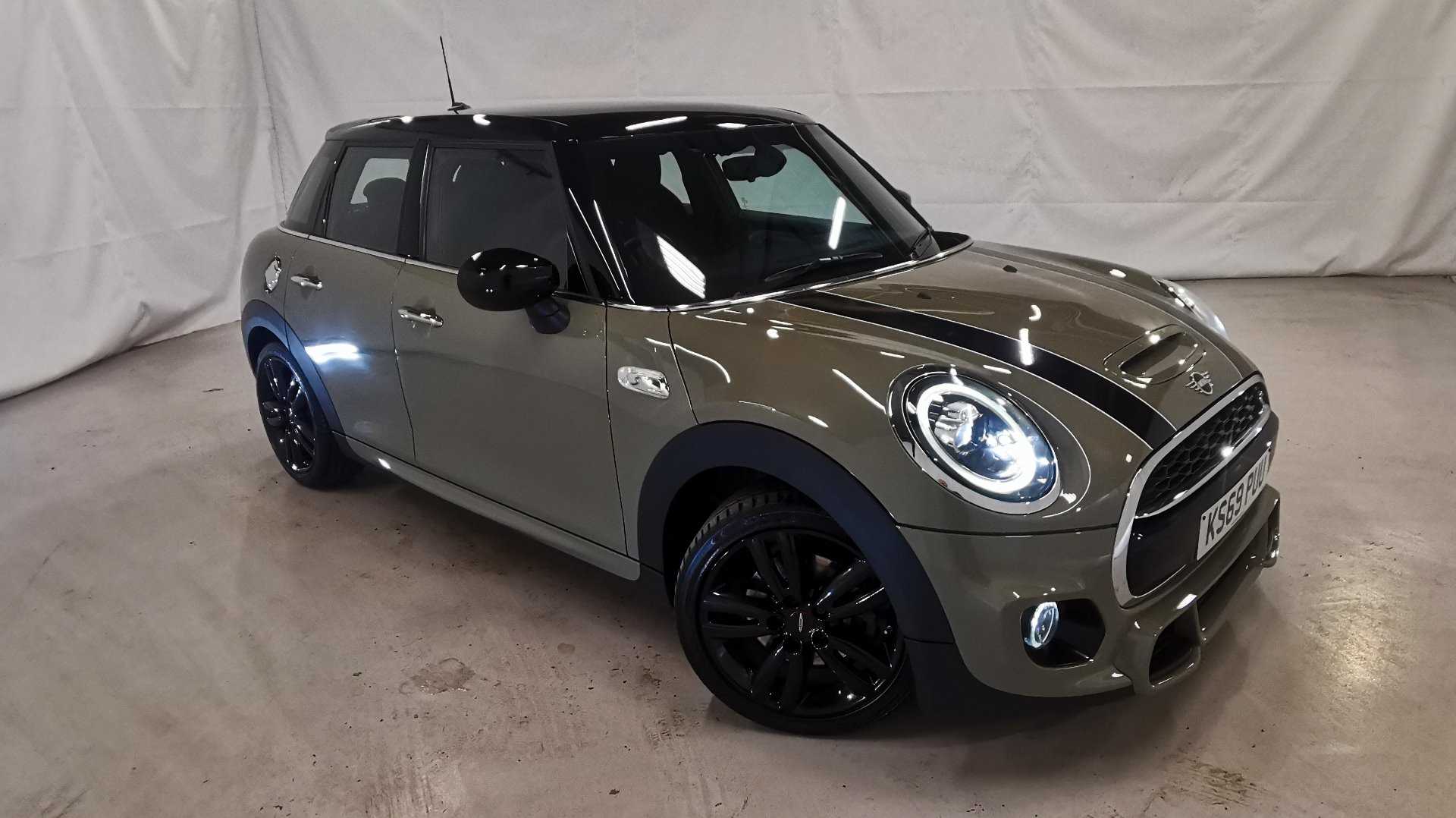 Main listing image - MINI Hatchback 5dr