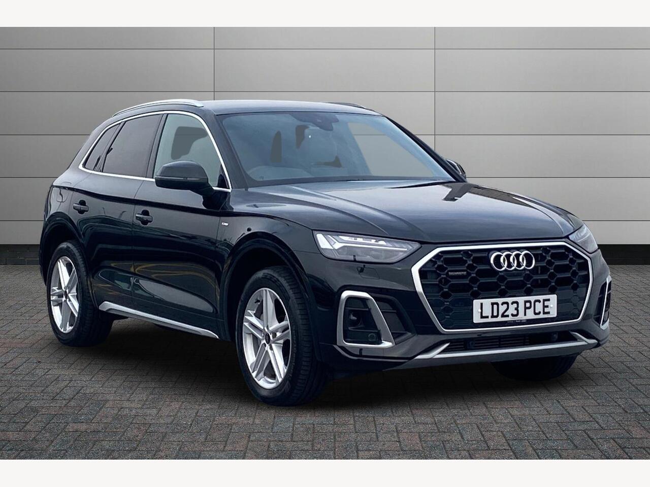 Main listing image - Audi Q5