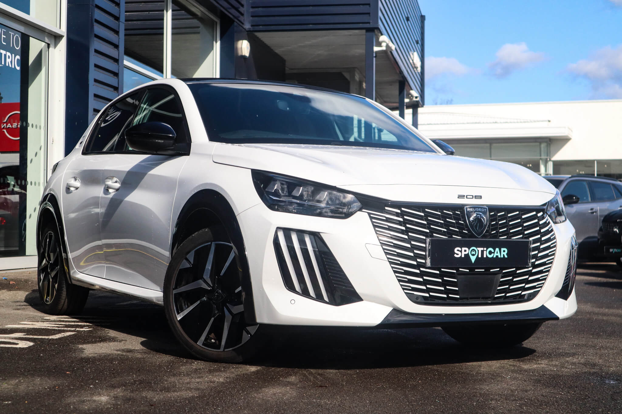 Main listing image - Peugeot 208