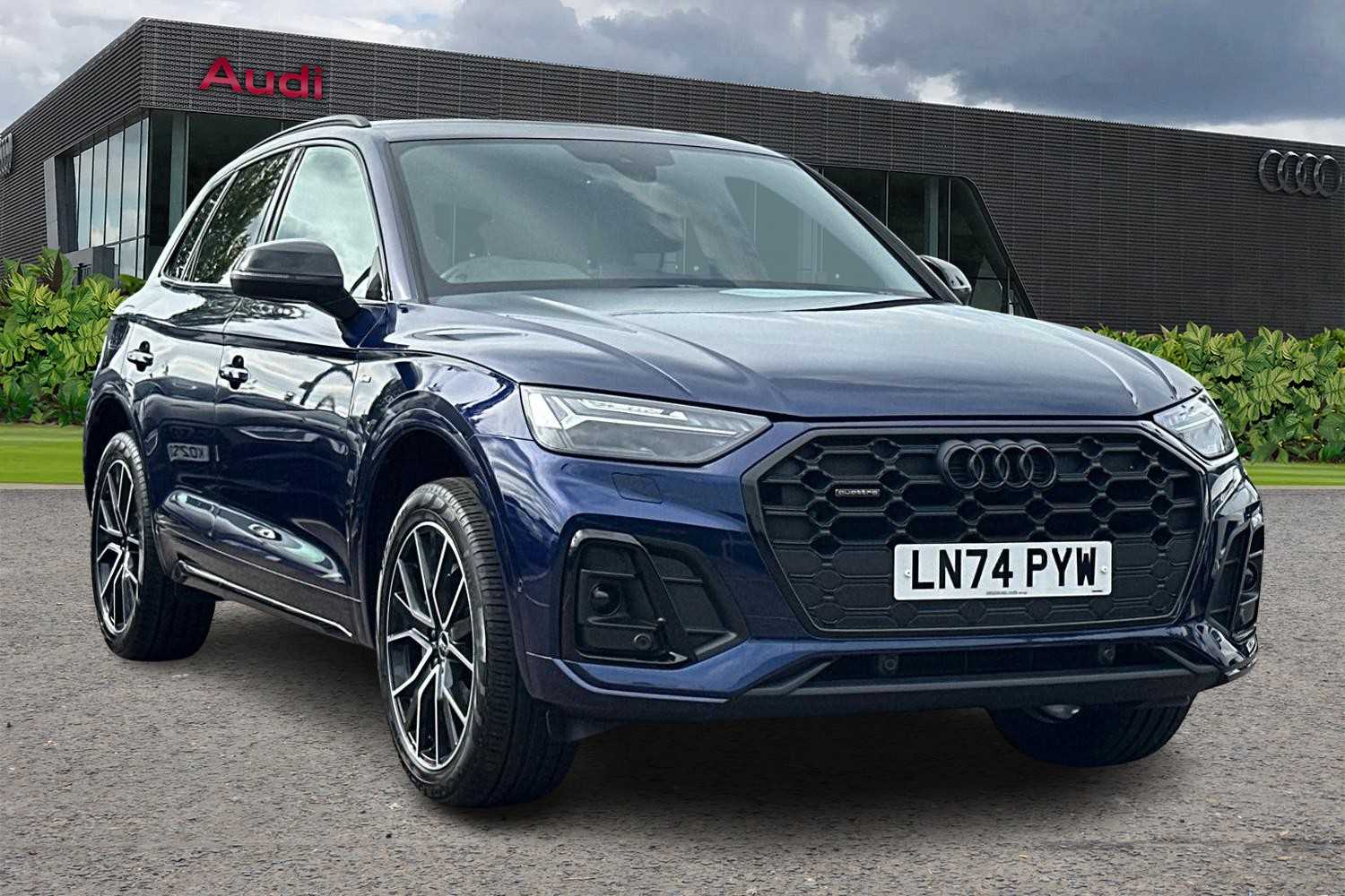 Main listing image - Audi Q5