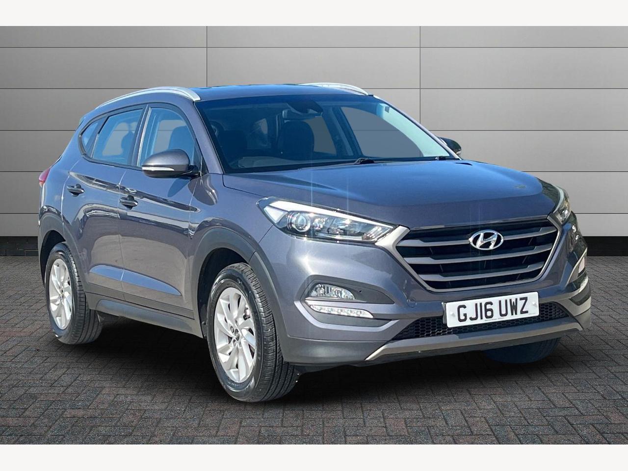 Main listing image - Hyundai Tucson