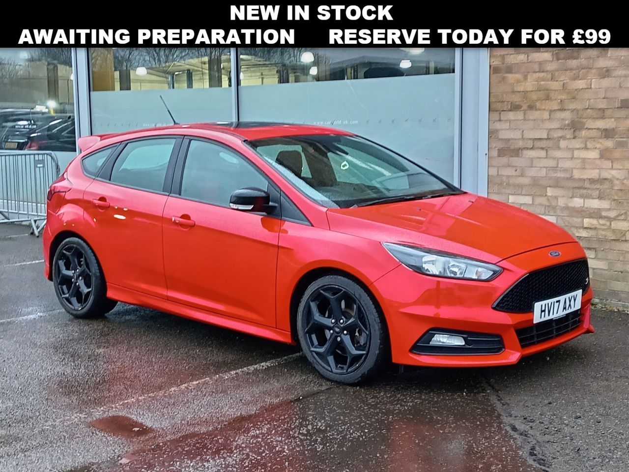 Main listing image - Ford Focus ST