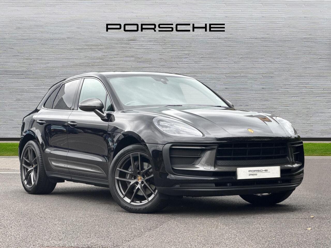 Main listing image - Porsche Macan