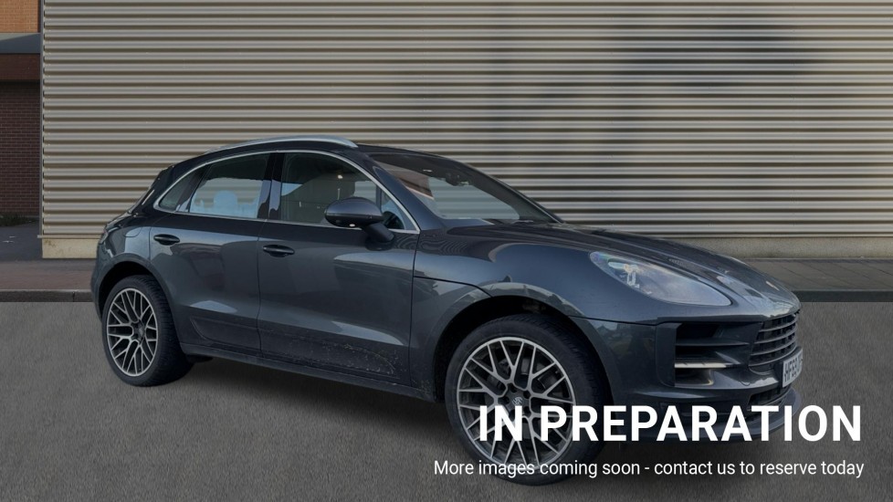 Main listing image - Porsche Macan