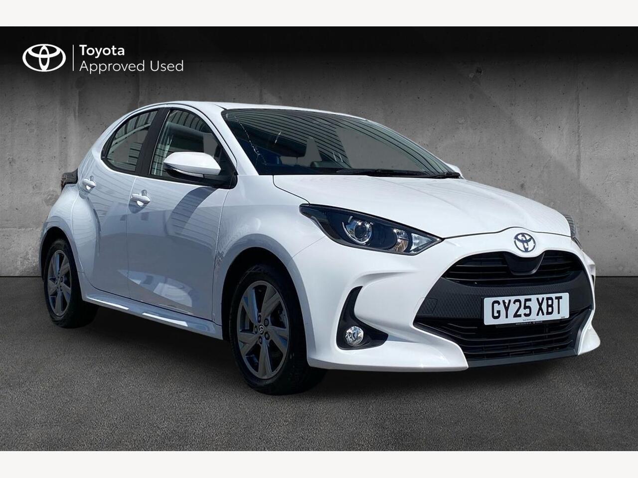 Main listing image - Toyota Yaris