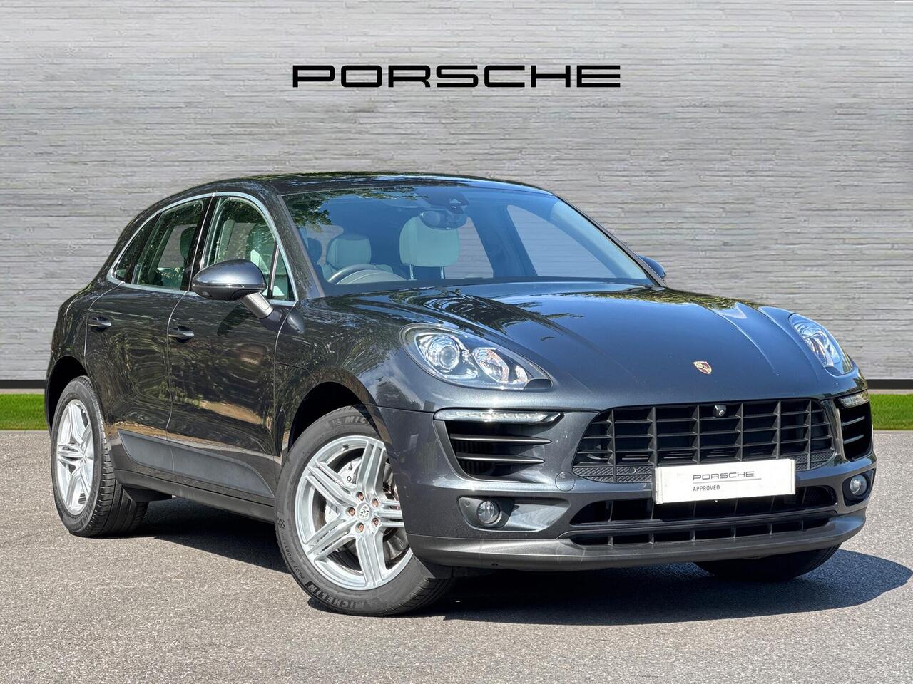 Main listing image - Porsche Macan