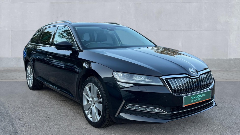 Main listing image - Skoda Superb Estate