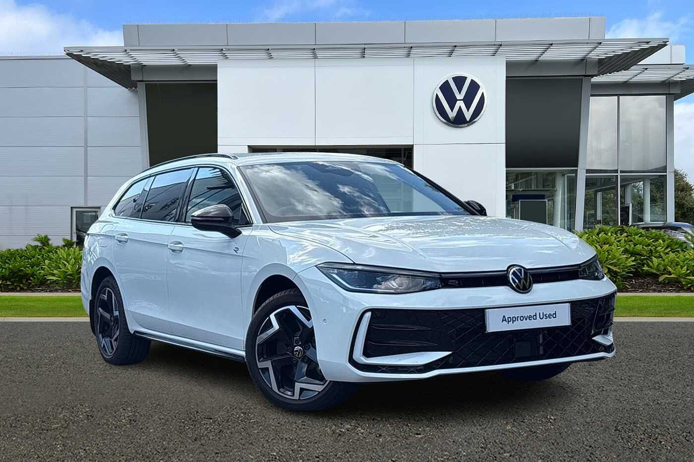 Main listing image - Volkswagen Passat Estate