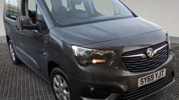 Main listing image - Vauxhall Combo Life