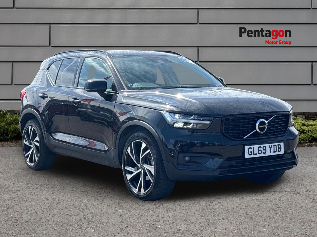 Main listing image - Volvo XC40