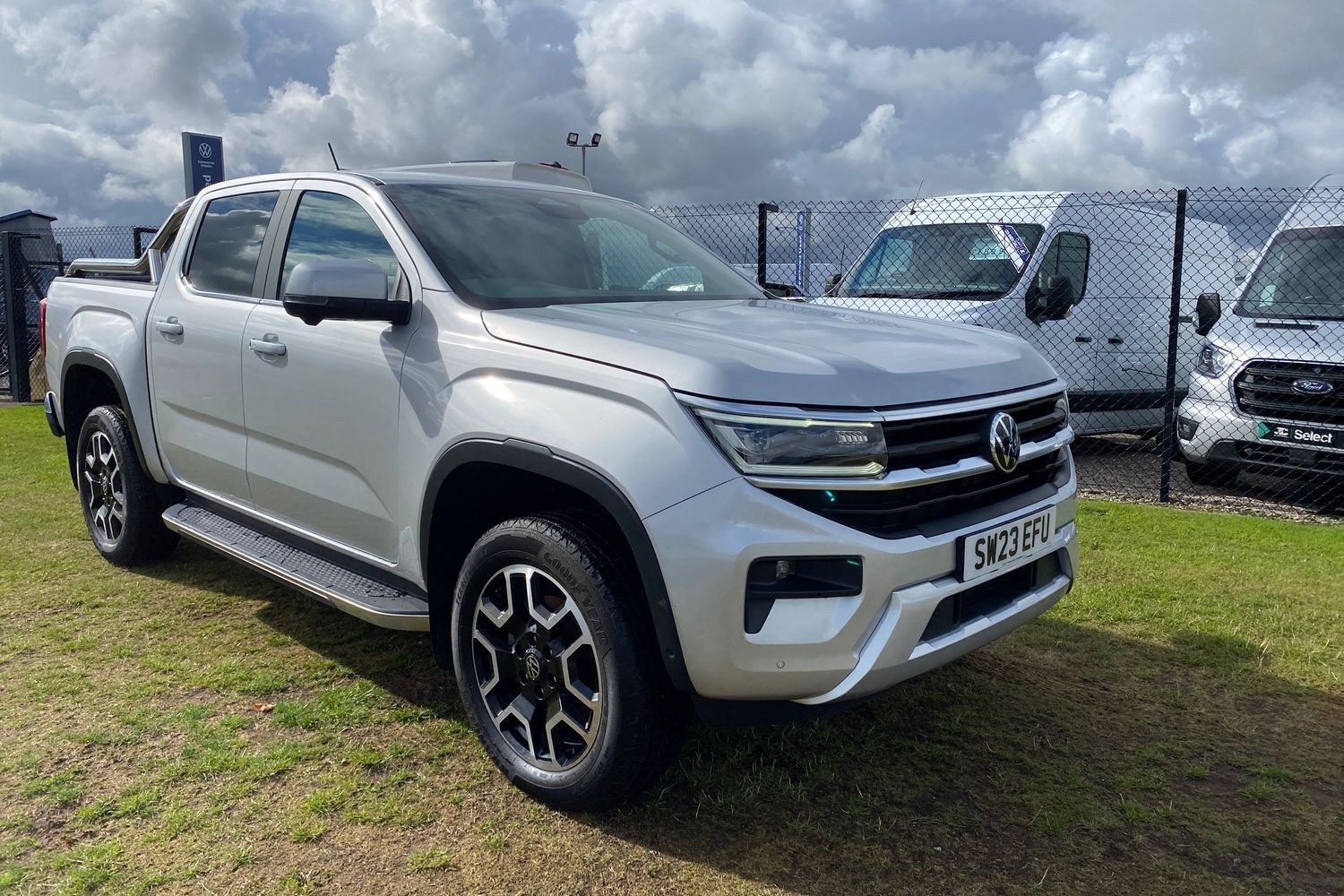 Main listing image - Volkswagen Amarok