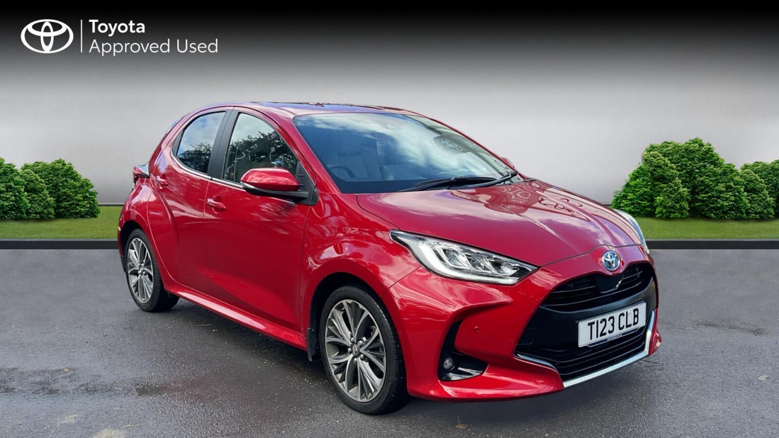 Main listing image - Toyota Yaris