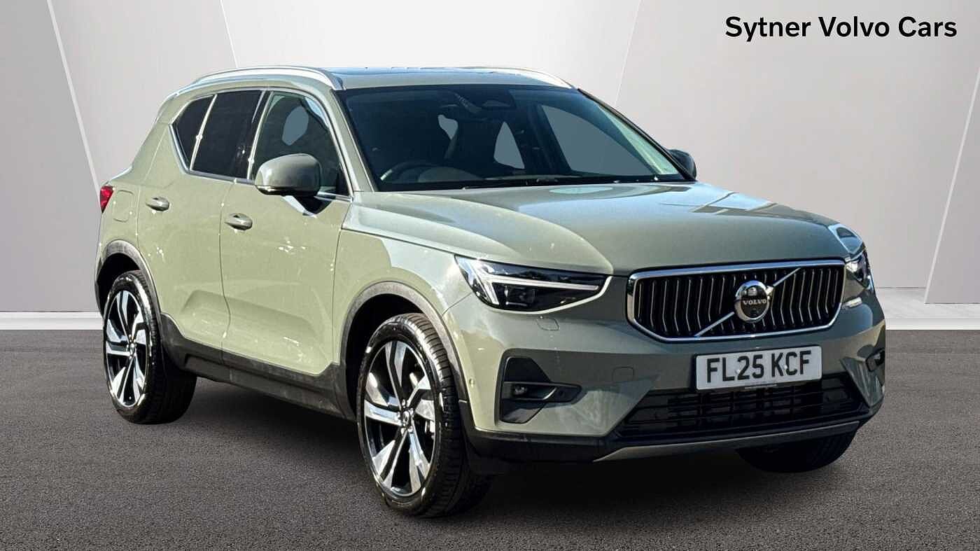 Main listing image - Volvo XC40