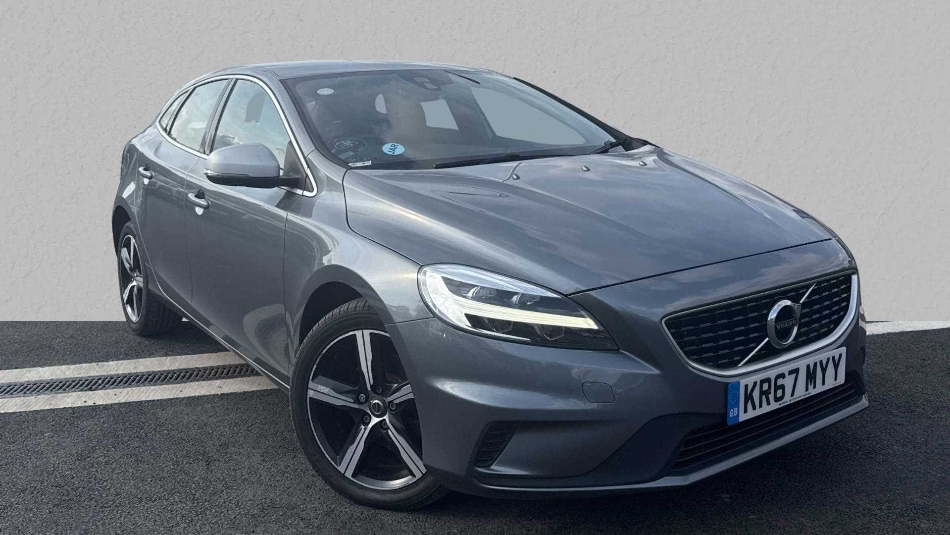 Main listing image - Volvo V40