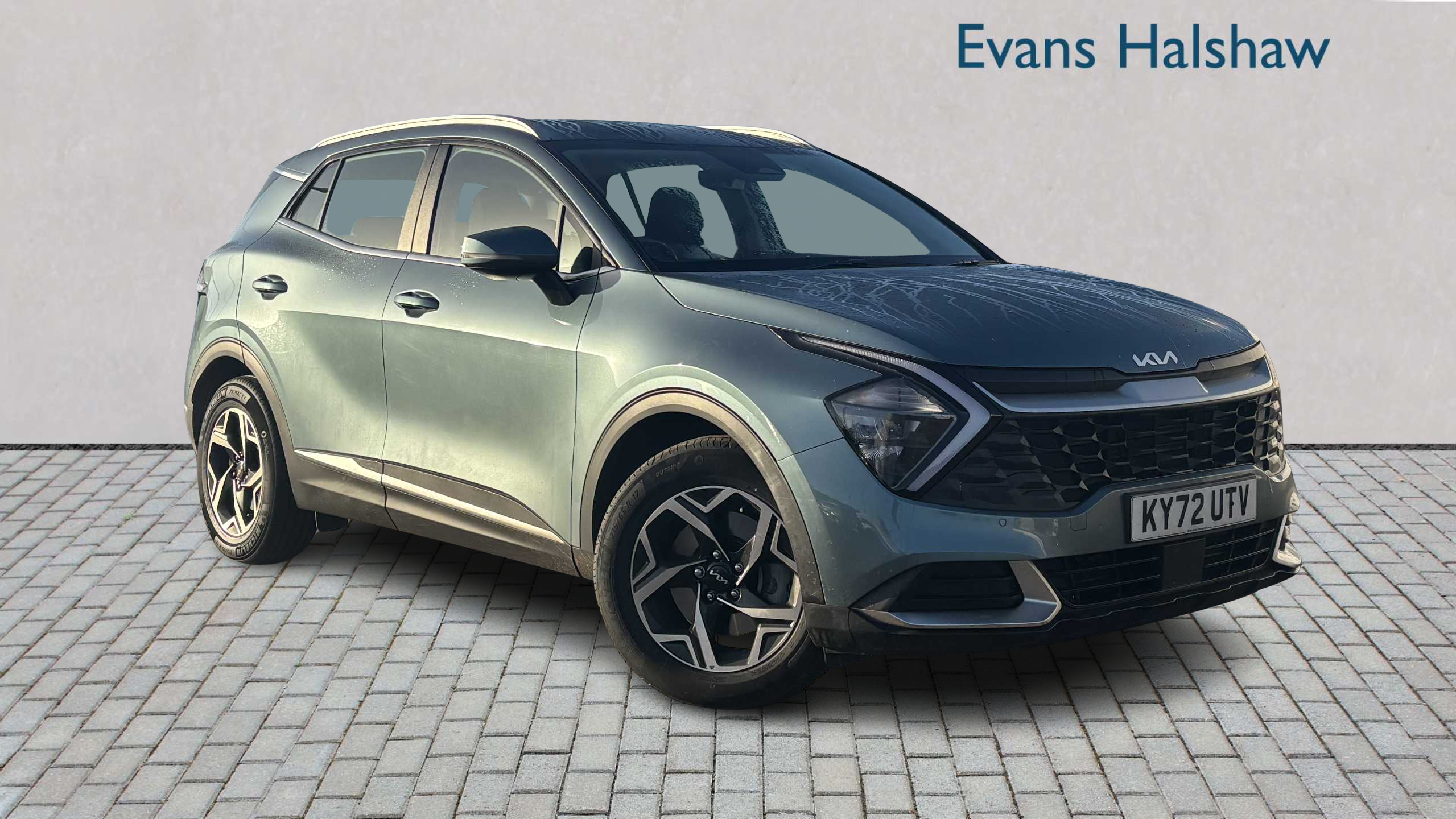 Main listing image - Kia Sportage