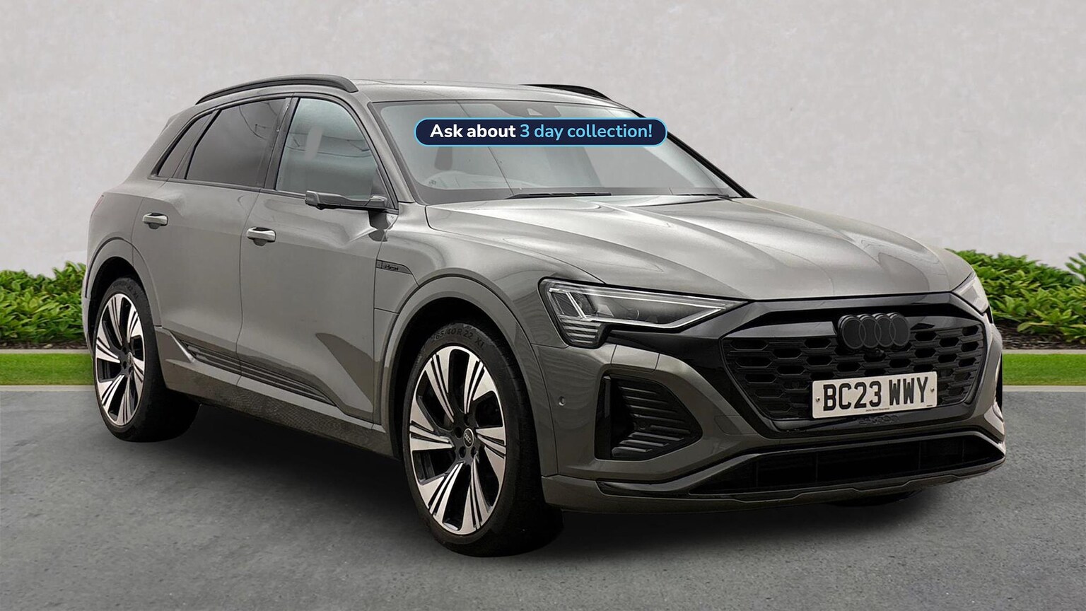 Main listing image - Audi Q8