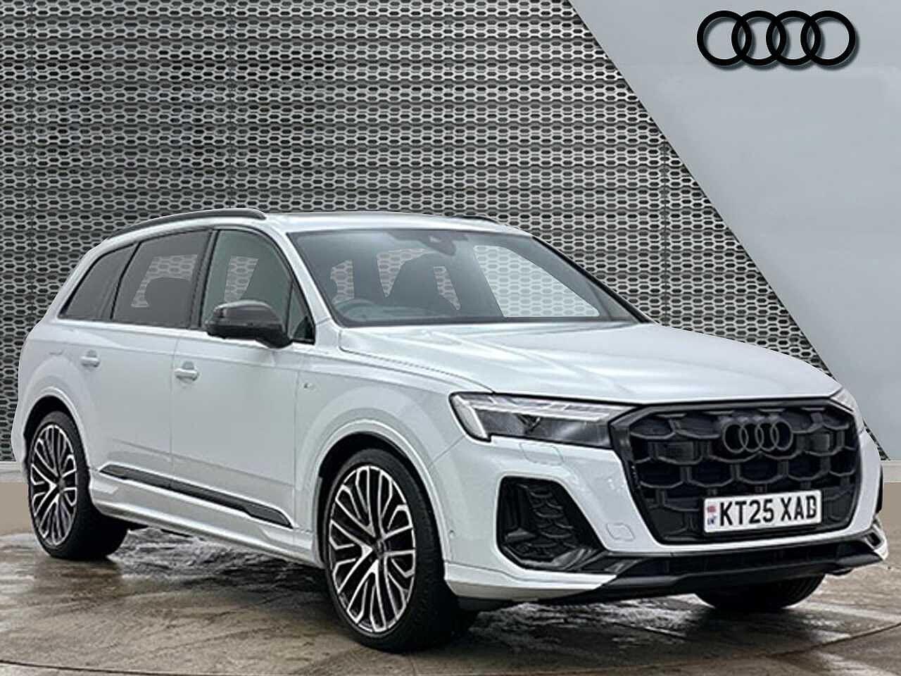 Main listing image - Audi Q7