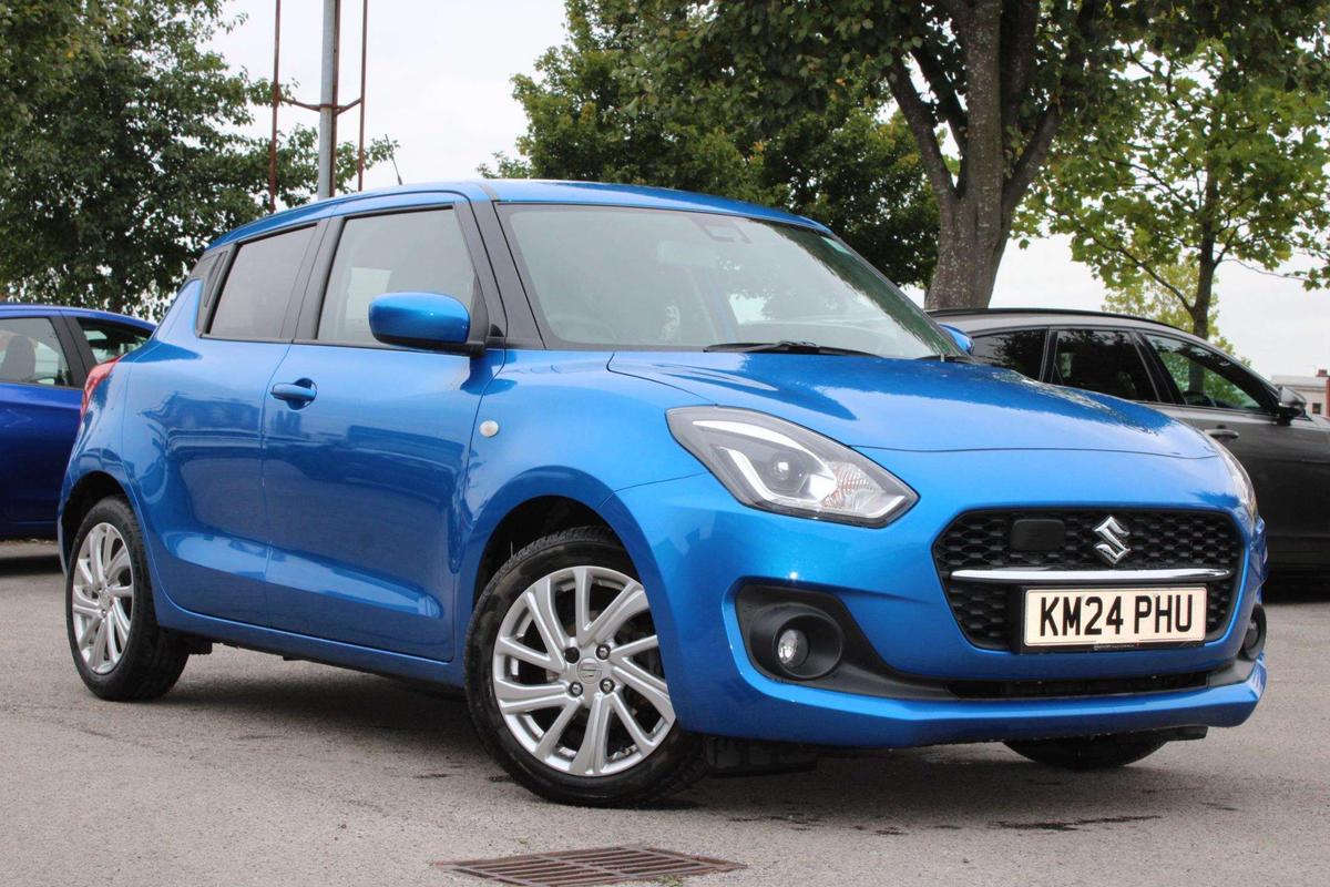 Main listing image - Suzuki Swift