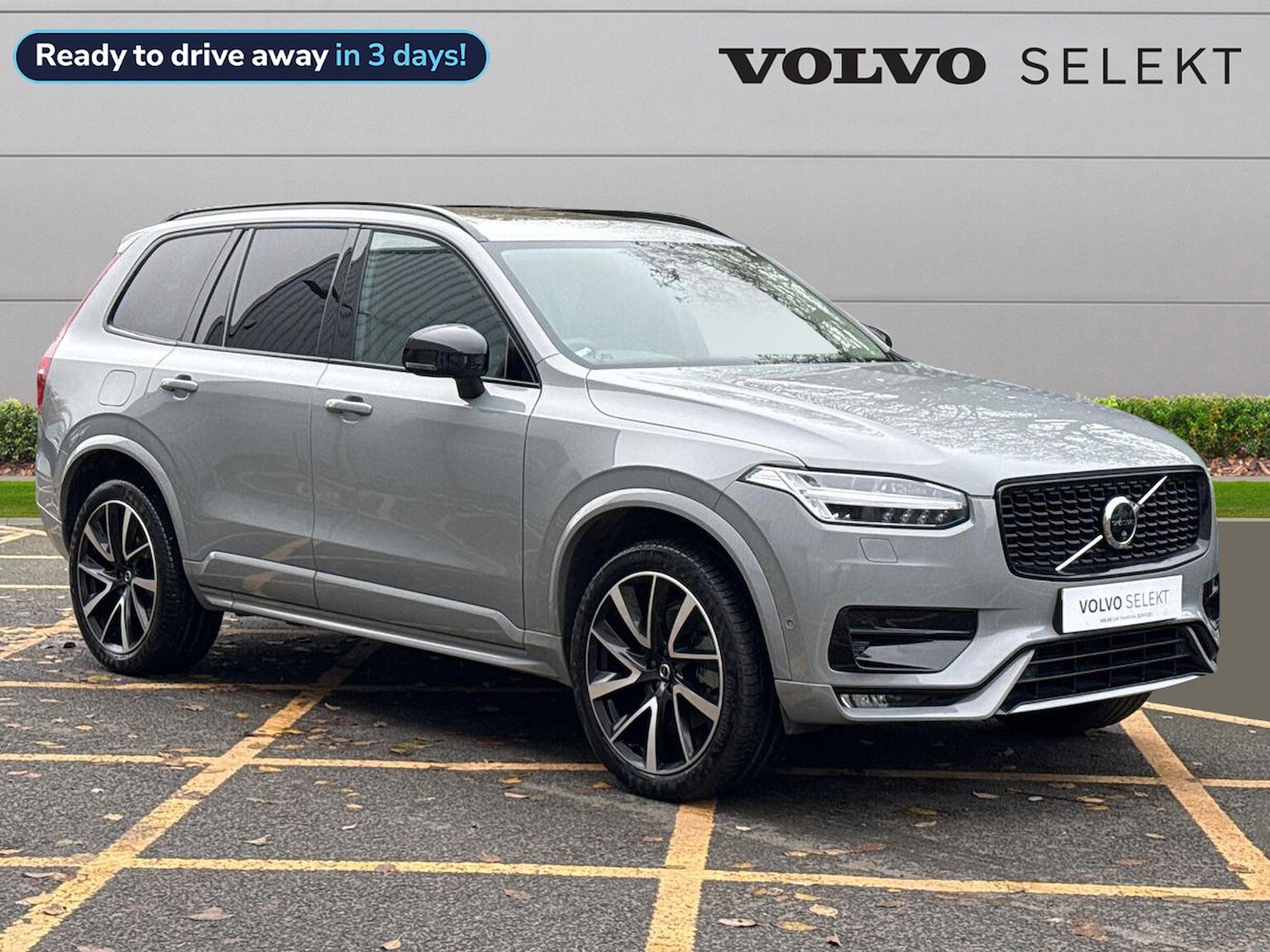 Main listing image - Volvo XC90