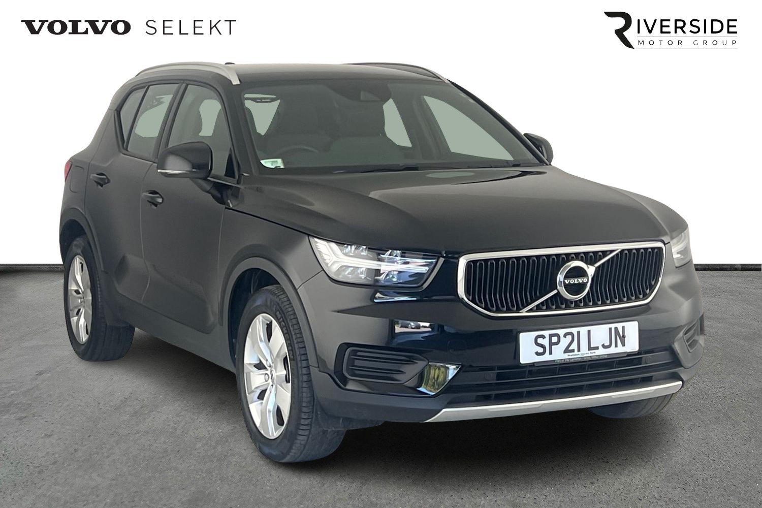 Main listing image - Volvo XC40