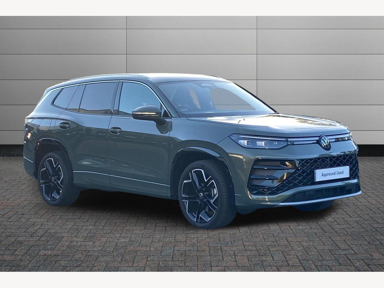 Main listing image - Volkswagen Tayron