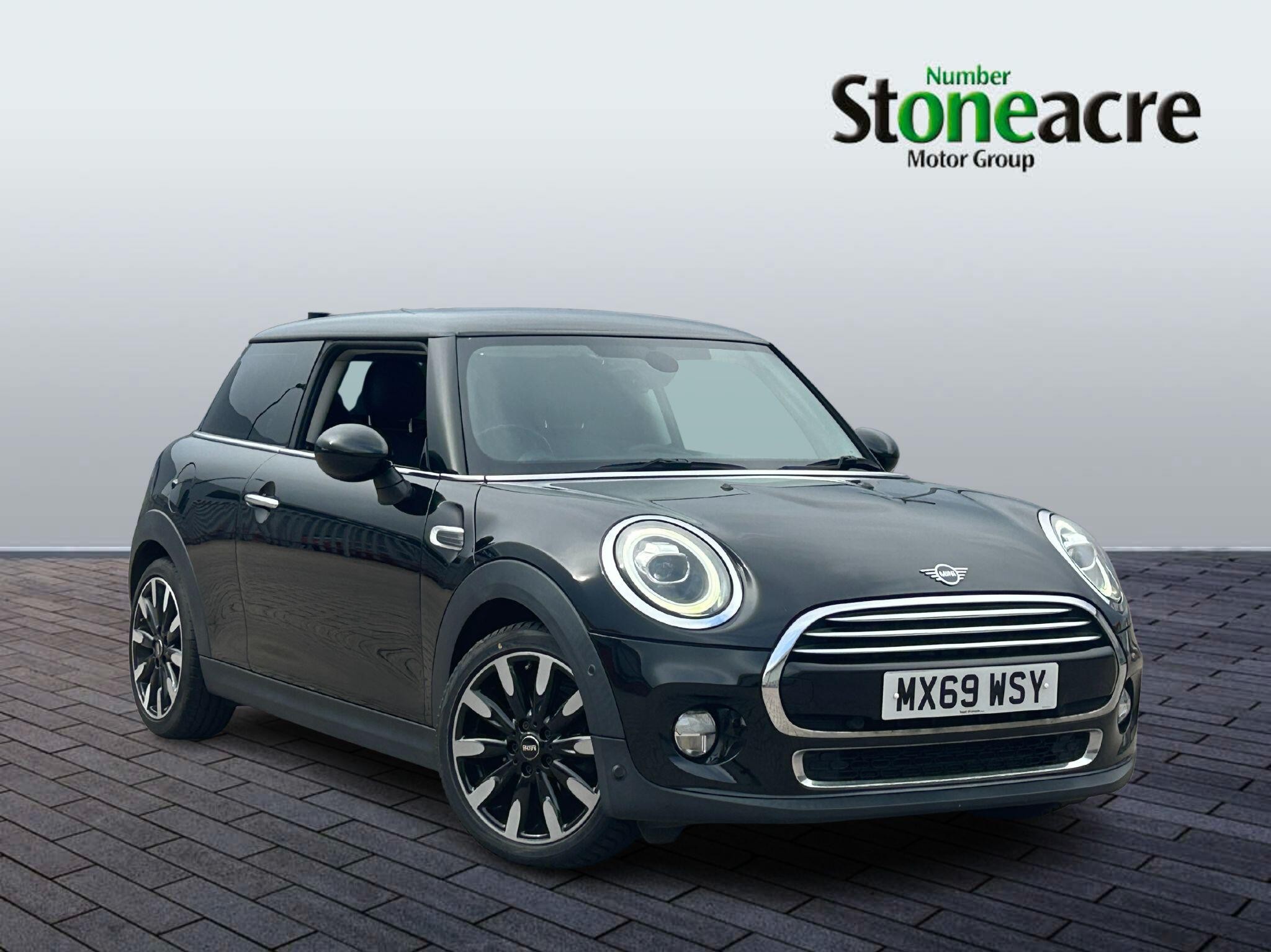 Main listing image - MINI Hatchback