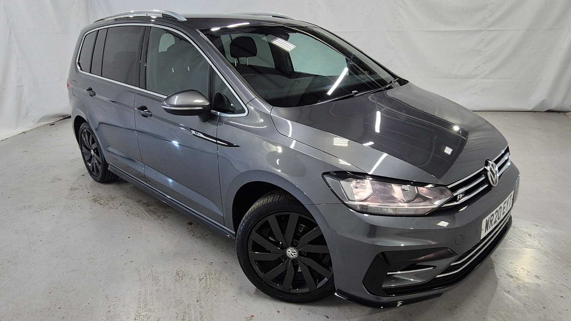 Main listing image - Volkswagen Touran
