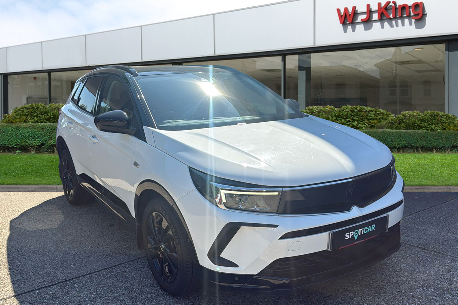 Main listing image - Vauxhall Grandland