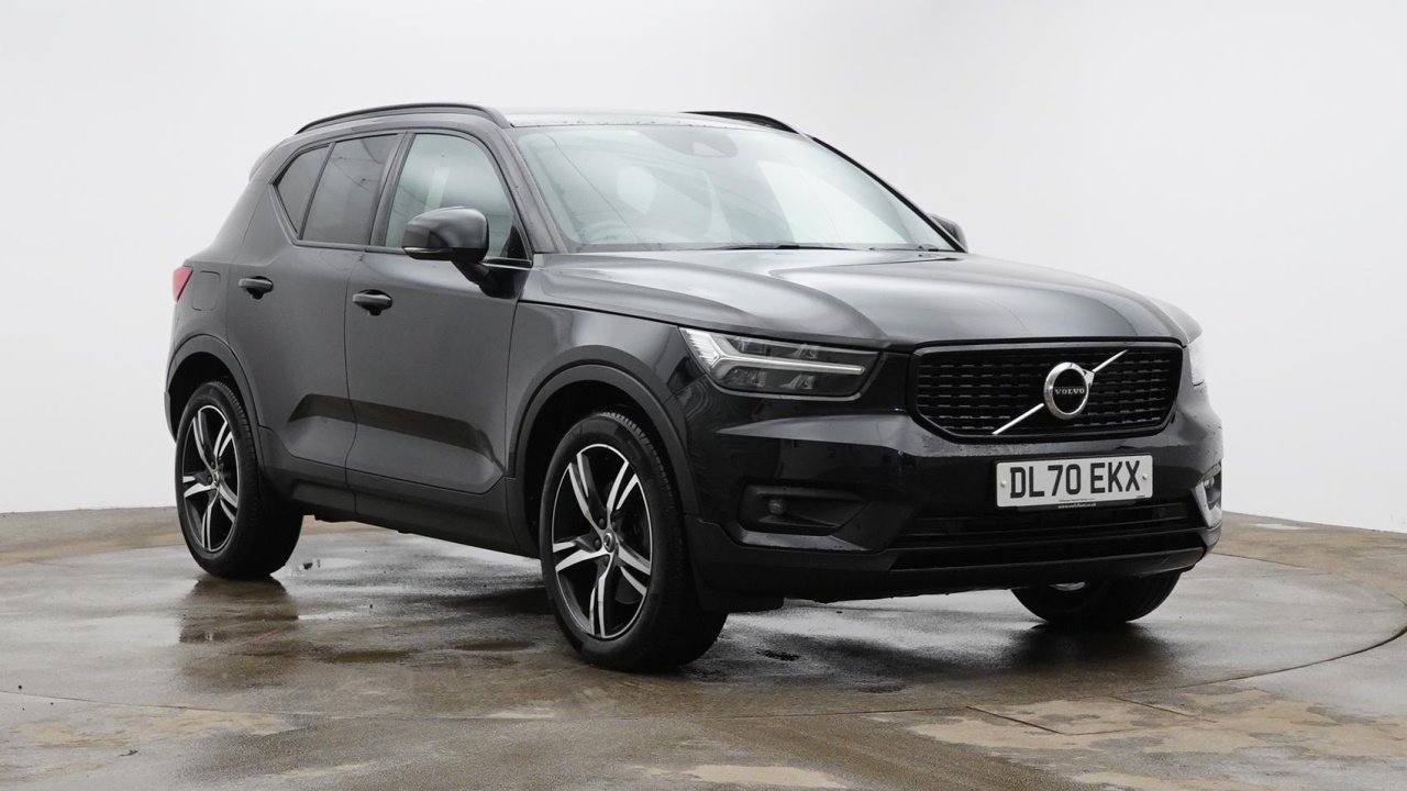 Main listing image - Volvo XC40 Recharge