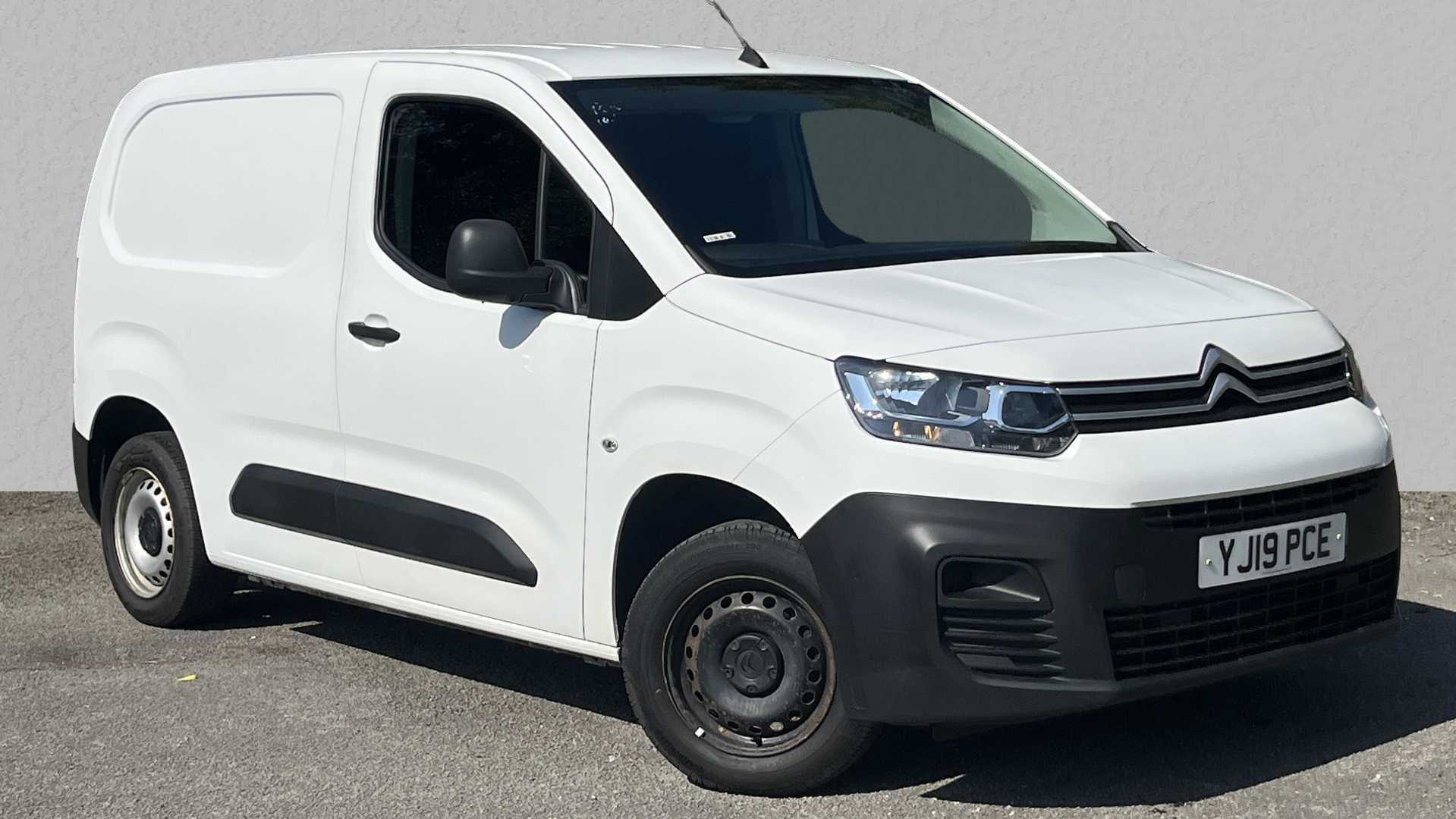 Main listing image - Citroen Berlingo Van