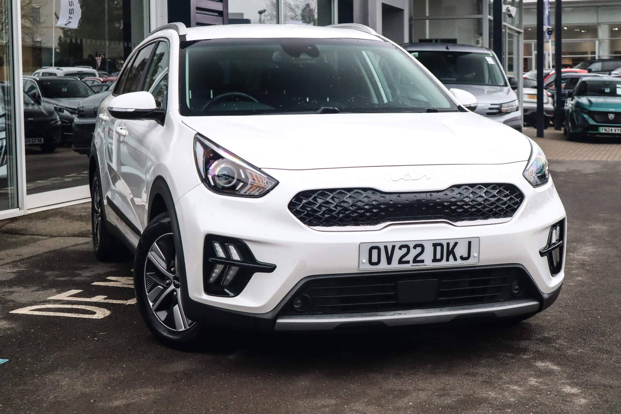 Main listing image - Kia Niro