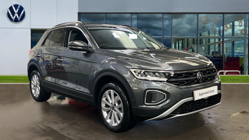 Main listing image - Volkswagen T-Roc