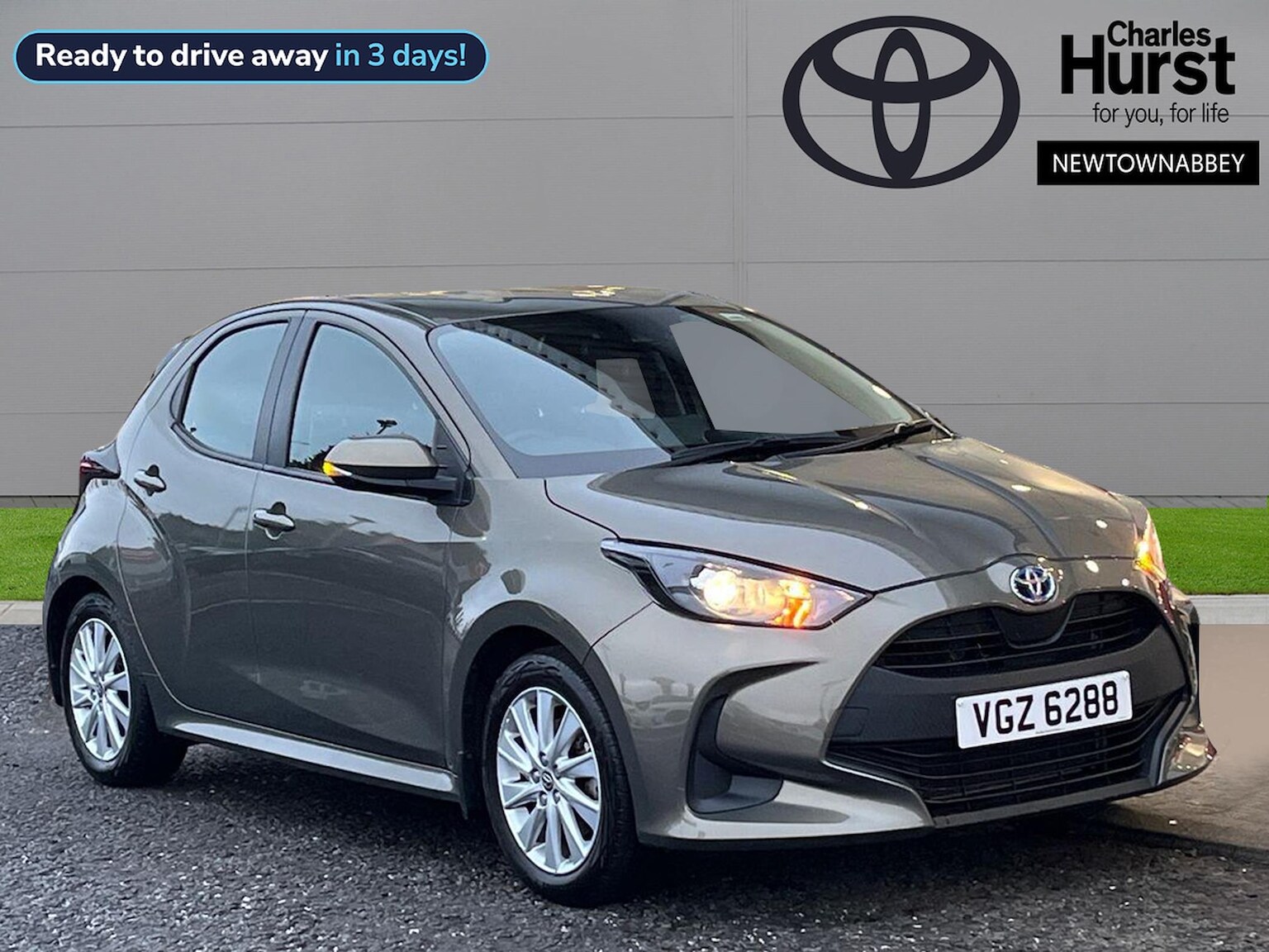 Main listing image - Toyota Yaris