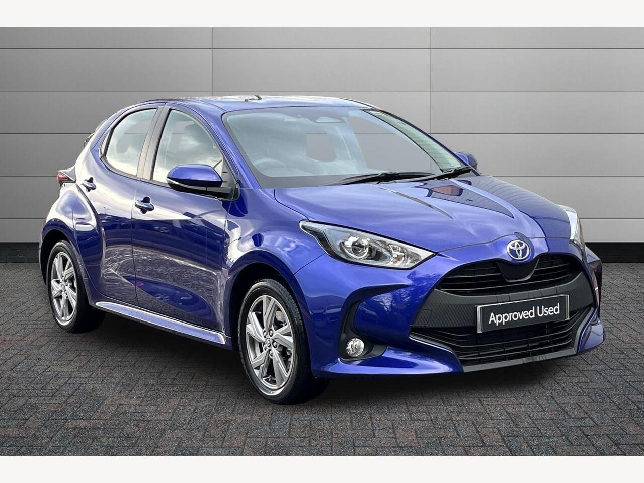Main listing image - Toyota Yaris