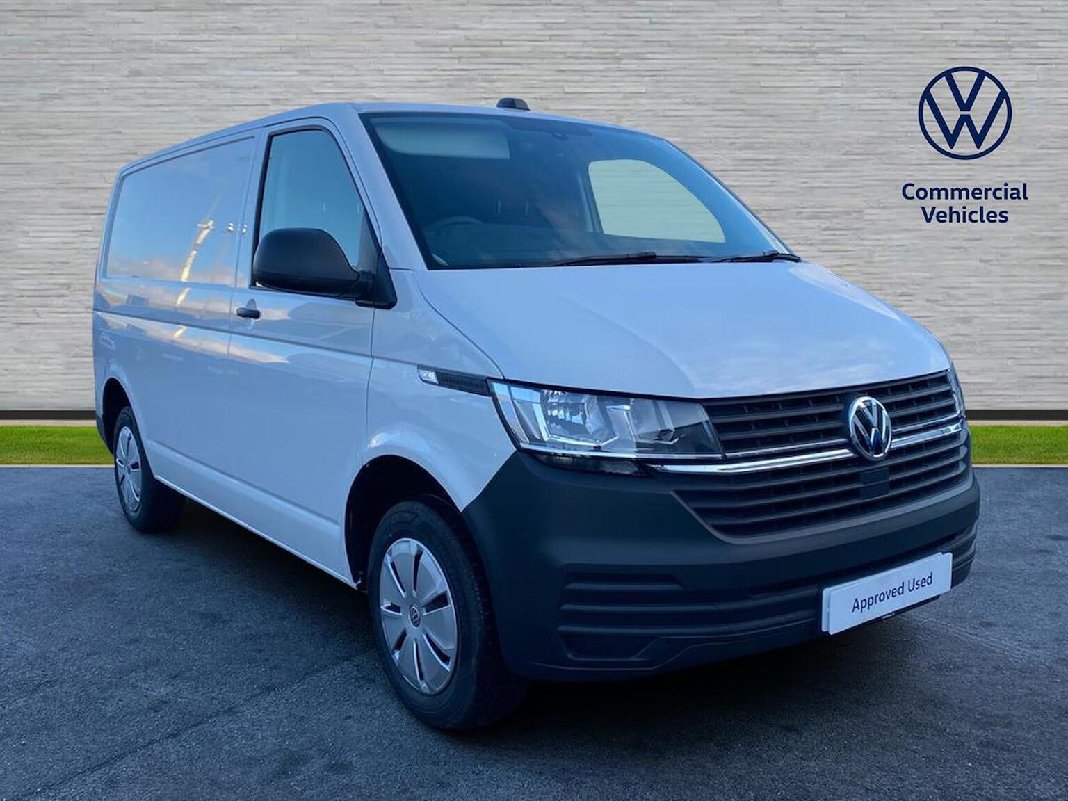 Main listing image - Volkswagen Transporter