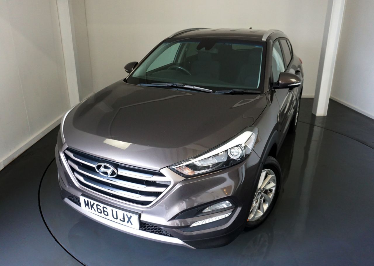 Main listing image - Hyundai Tucson