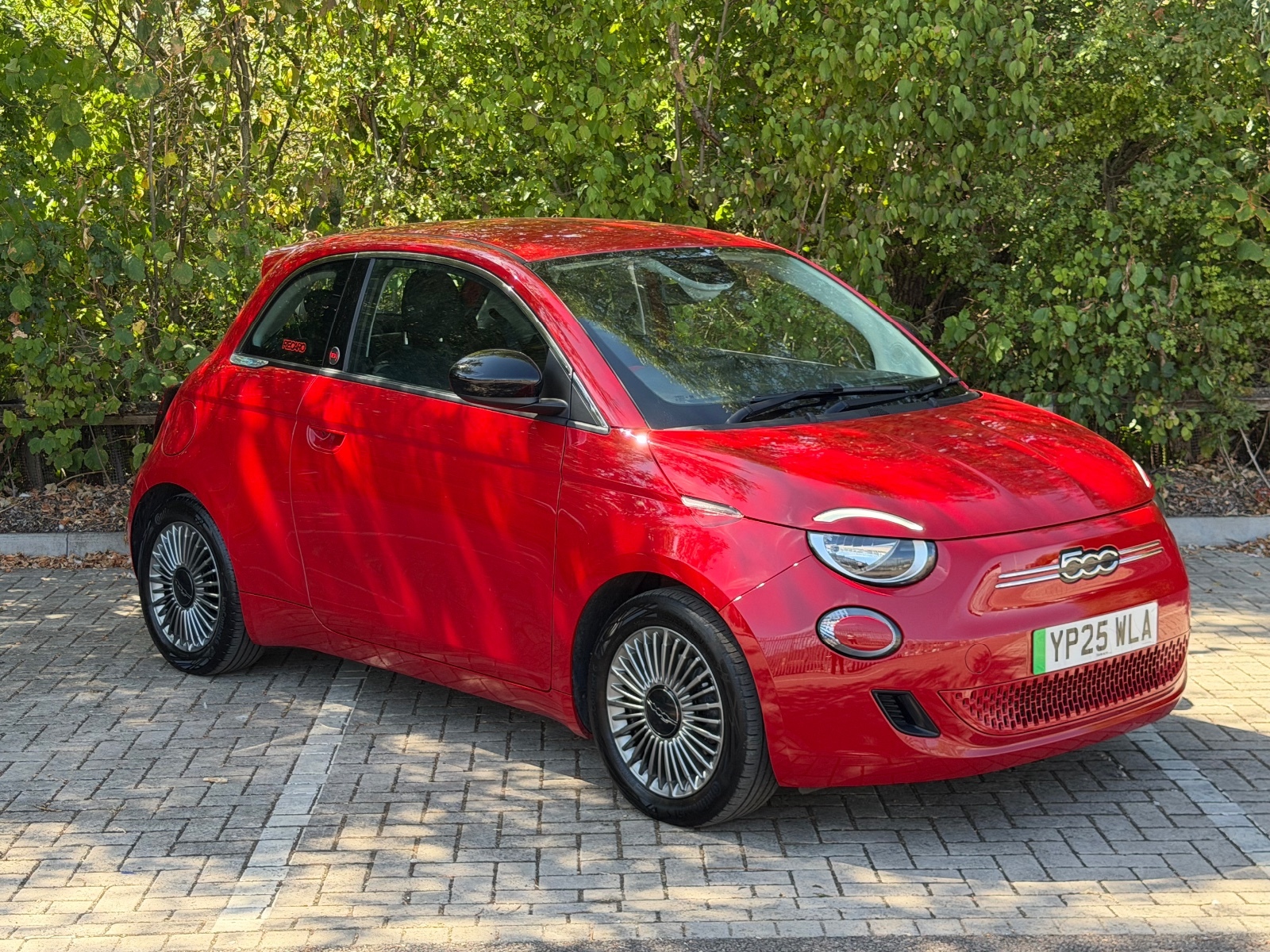Main listing image - Fiat 500