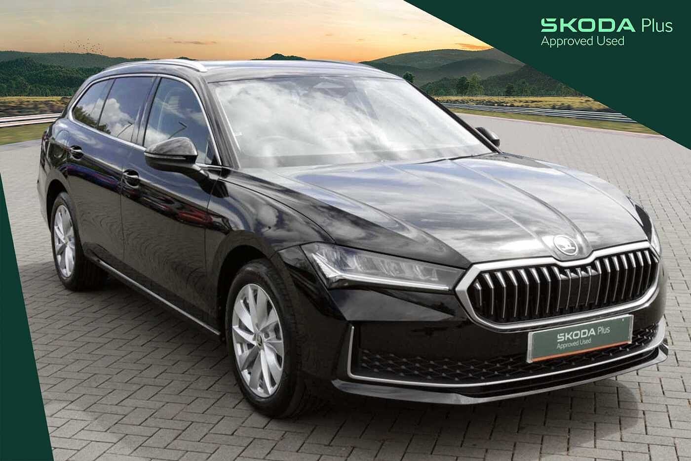 Main listing image - Skoda Superb Estate