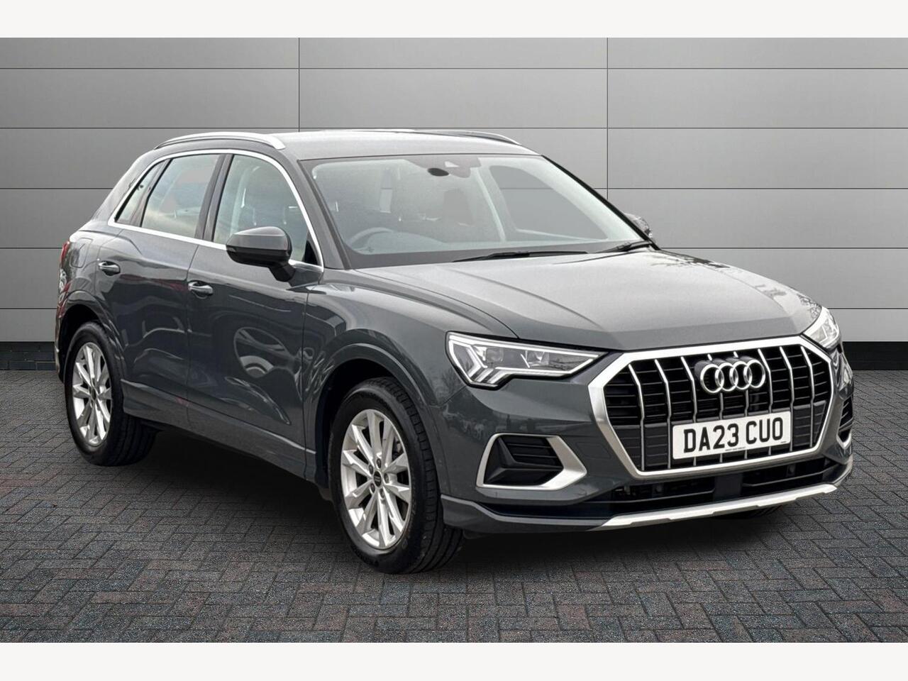 Main listing image - Audi Q3