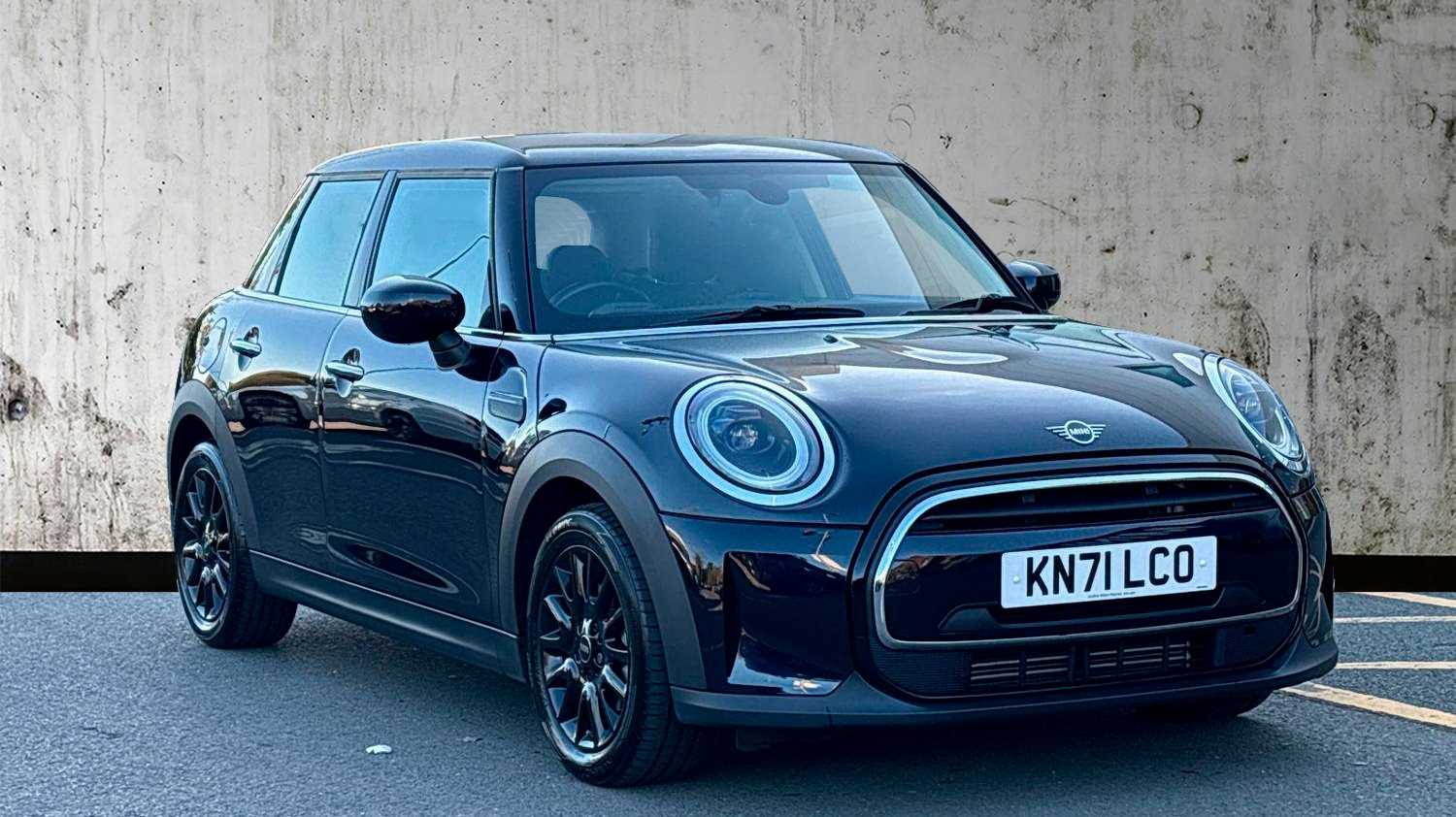 Main listing image - MINI Hatchback 5dr