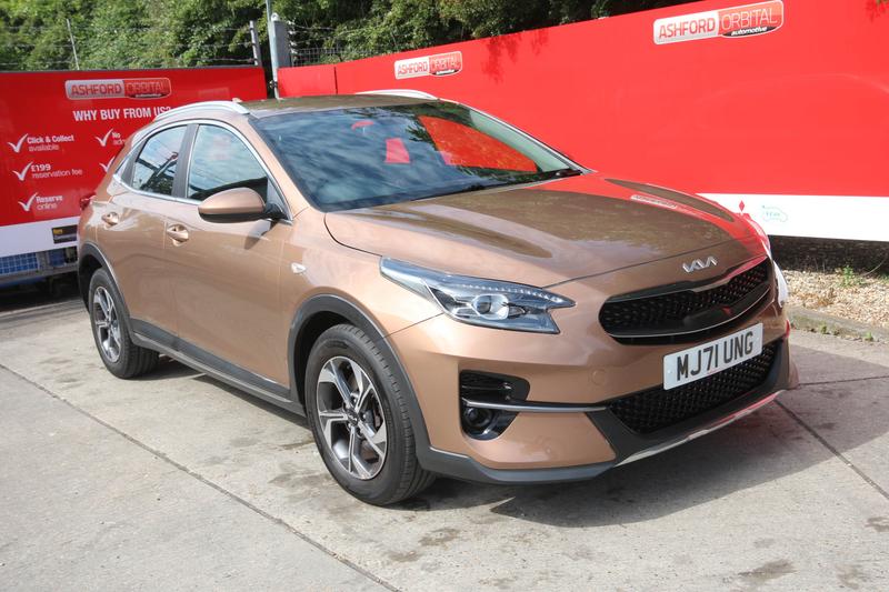 Main listing image - Kia XCeed