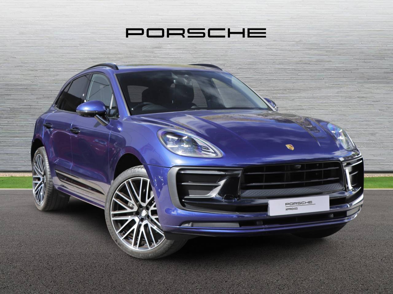 Main listing image - Porsche Macan