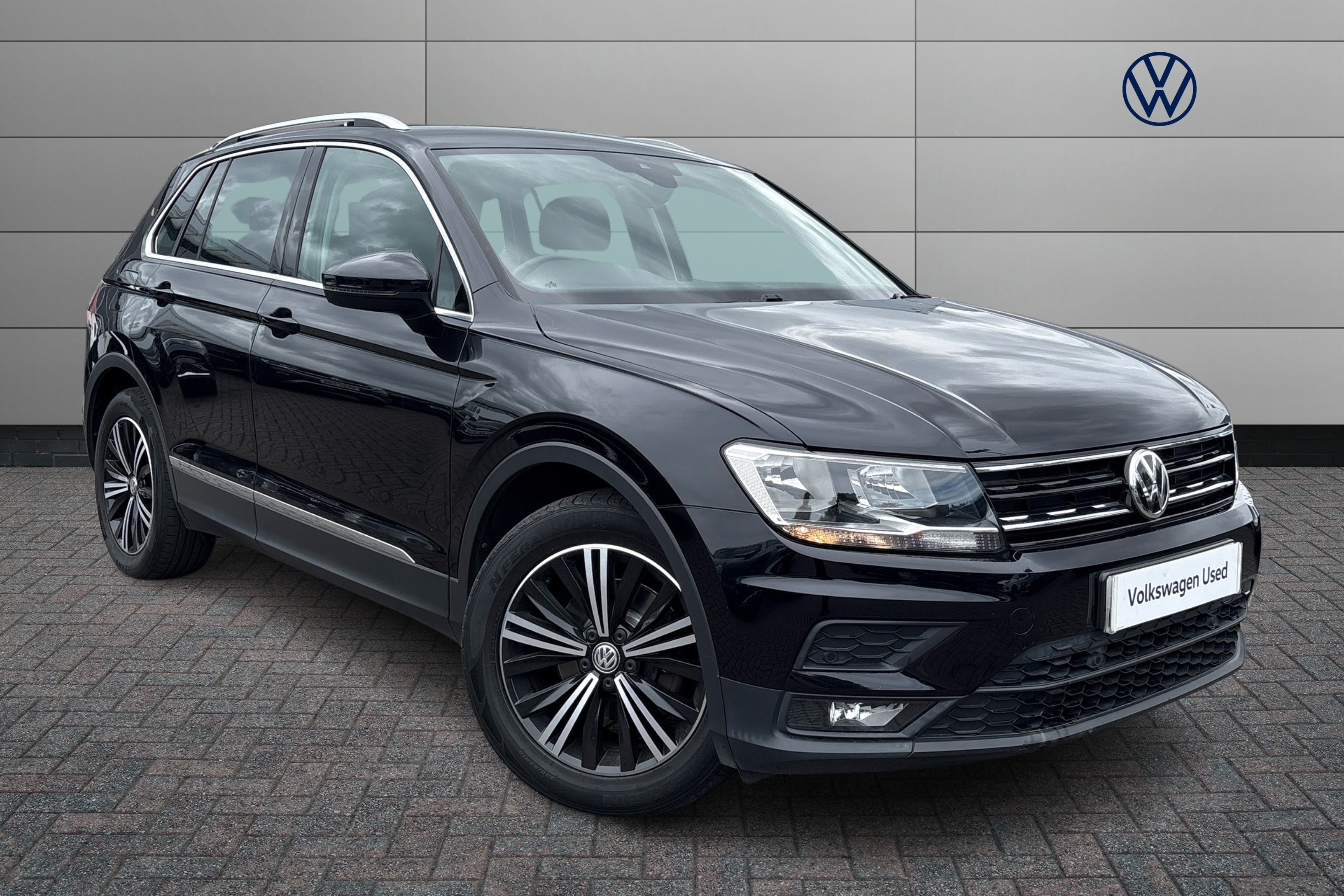Main listing image - Volkswagen Tiguan
