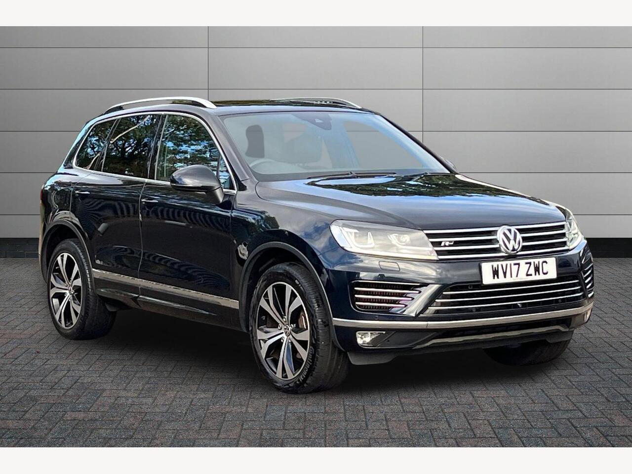 Main listing image - Volkswagen Touareg