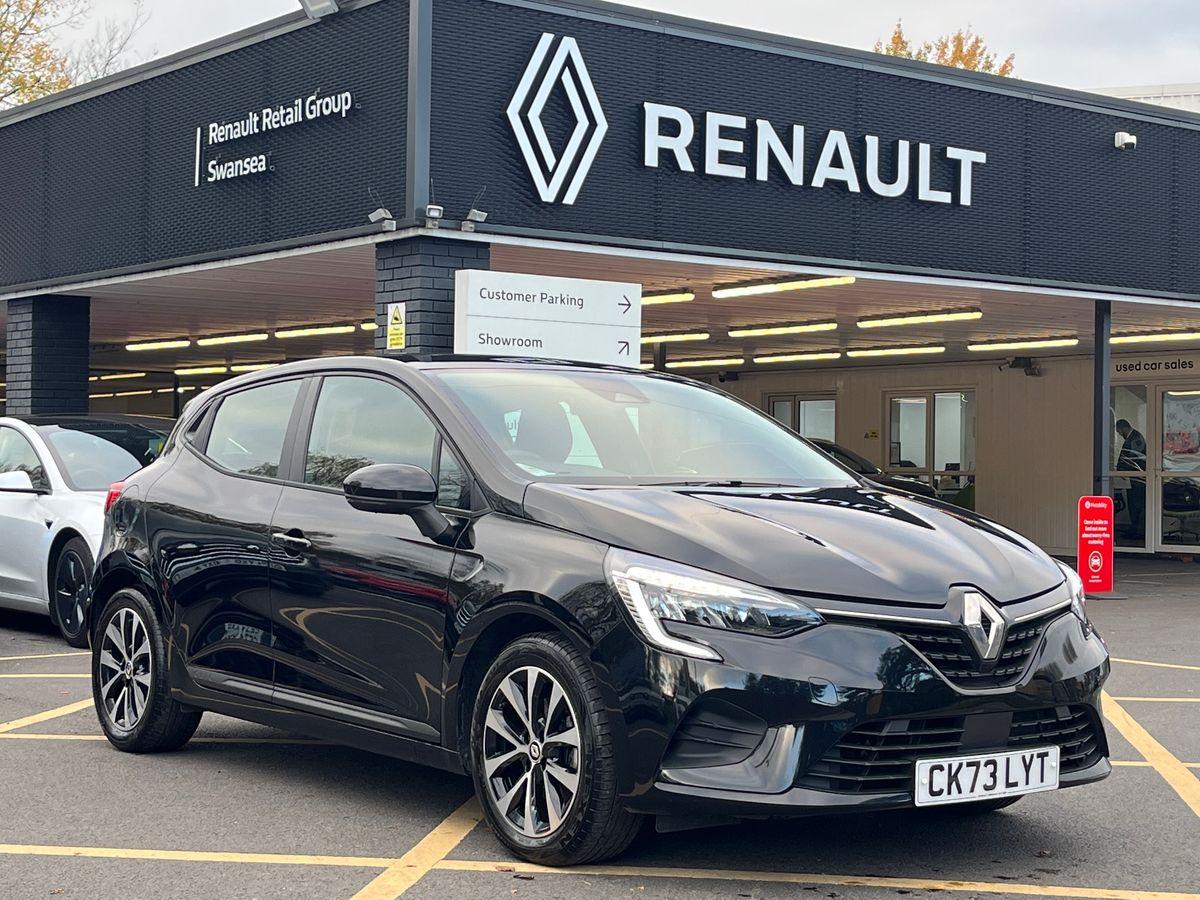 Main listing image - Renault Clio