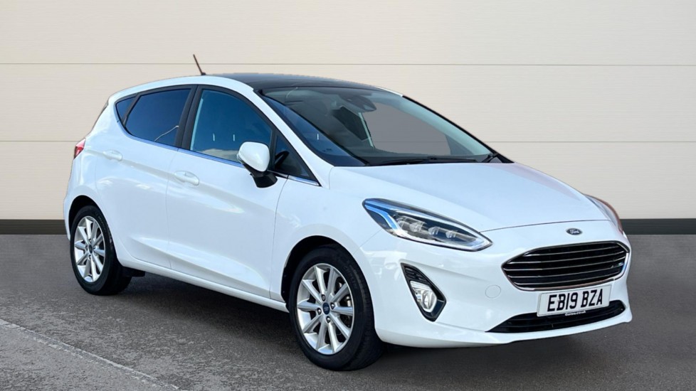 Main listing image - Ford Fiesta