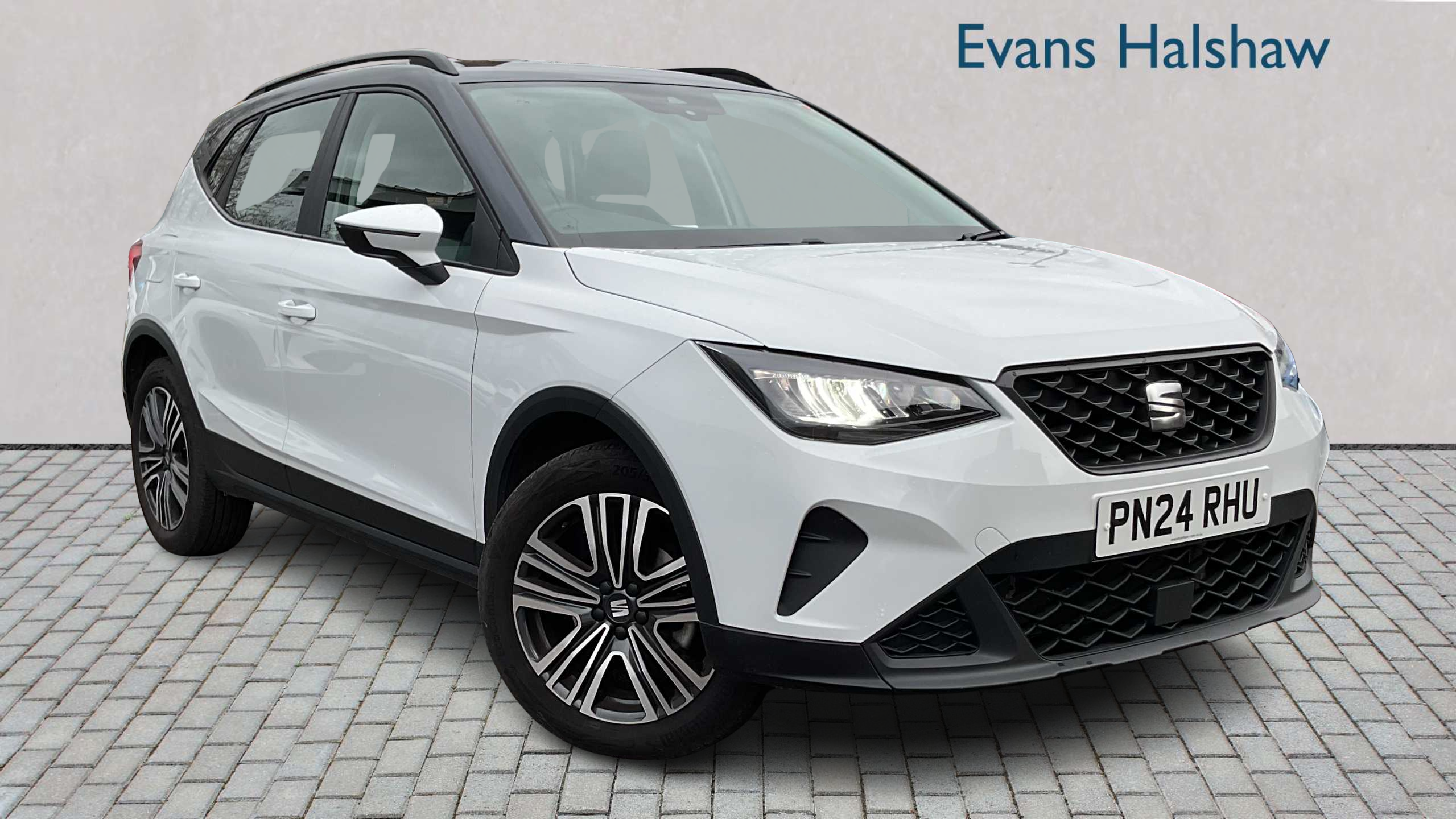 Main listing image - SEAT Arona