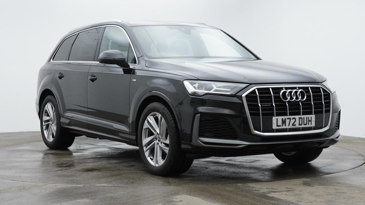 Main listing image - Audi Q7